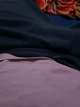 Snapshot of makedaddyhappy6 chatting on 12/25/24, 03:40 makedaddyhappy6 online show from 12/25/24, 03:40