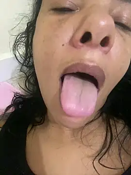 briannaa557 online show from 12/22/24, 09:44