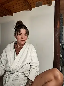 sansan2411 online show from 10/02/25, 06:31