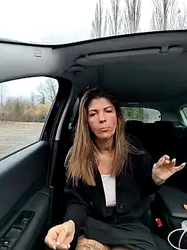 sansan2411 online show from 02/06/26, 12:19