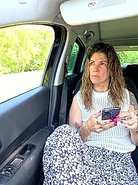 sansan2411 online show from 04/21/26, 12:11