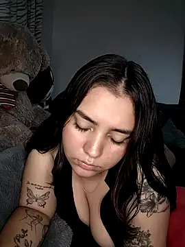 Ema kraus online show from 02/16/25, 05:37