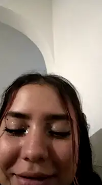 Ema kraus online show from 02/18/25, 08:05