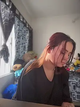 Snapshot of Ema_kraus chatting on 06/13/26, 08:07 Ema kraus online show from 06/13/26, 08:07