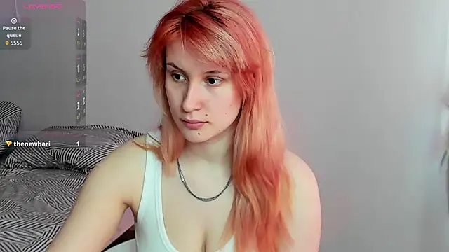 Snapshot of Sweet_white_chocolate chatting on 05/06/26, 08:52 Sweet white chocolate online show from 05/06/26, 08:52