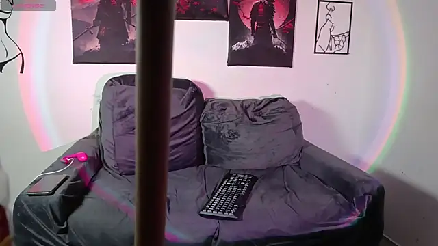 Snapshot of Ambar_and_daimon_ chatting on 09/11/25, 10:04 Ambar and daimon online show from 09/11/25, 10:04