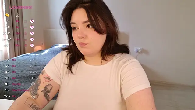 YumiYammy online show from 06/12/26, 04:11