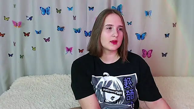 Snapshot of Phantommira chatting on 12/23/24, 07:09 Phantommira online show from 12/23/24, 07:09