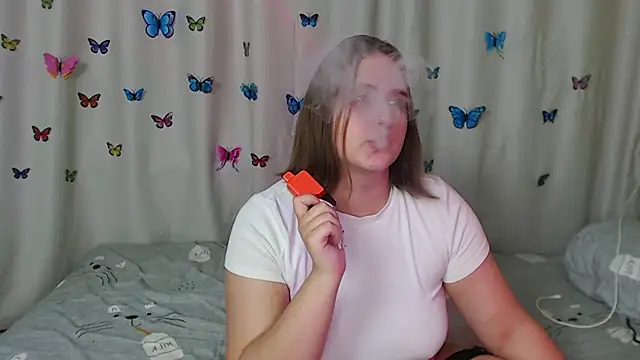 Snapshot of Phantommira chatting on 01/10/25, 10:46 Phantommira online show from 01/10/25, 10:46