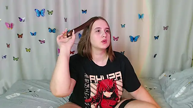 Snapshot of Phantommira chatting on 01/24/25, 09:15 Phantommira online show from 01/24/25, 09:15