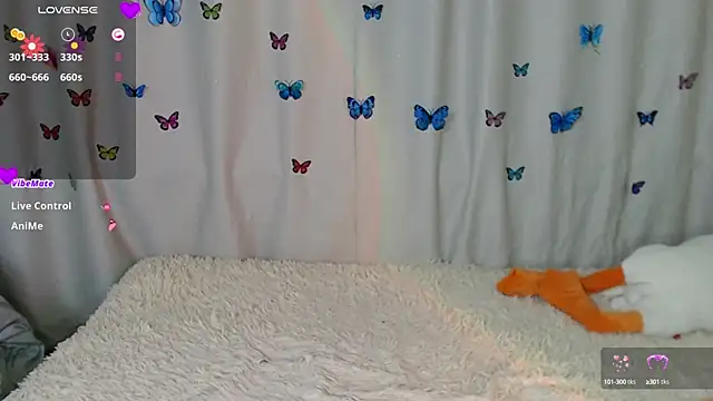 Snapshot of Phantommira chatting on 03/08/25, 08:14 Phantommira online show from 03/08/25, 08:14