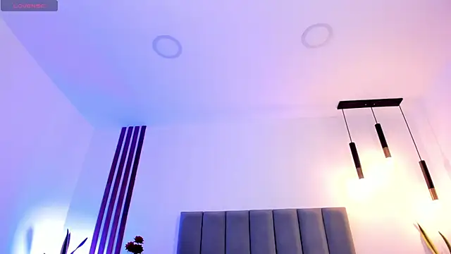 anniemartinezz online show from 11/20/25, 12:05