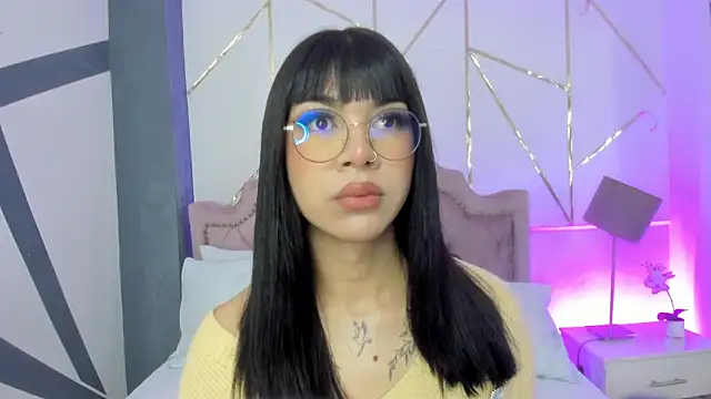 Snapshot of RoseCassie chatting on 01/20/25, 12:39 RoseCassie online show from 01/20/25, 12:39