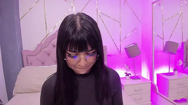 Snapshot of RoseCassie chatting on 01/26/25, 01:15 RoseCassie online show from 01/26/25, 01:15