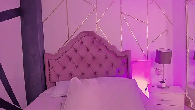 Snapshot of RoseCassie chatting on 01/29/25, 07:00 RoseCassie online show from 01/29/25, 07:00