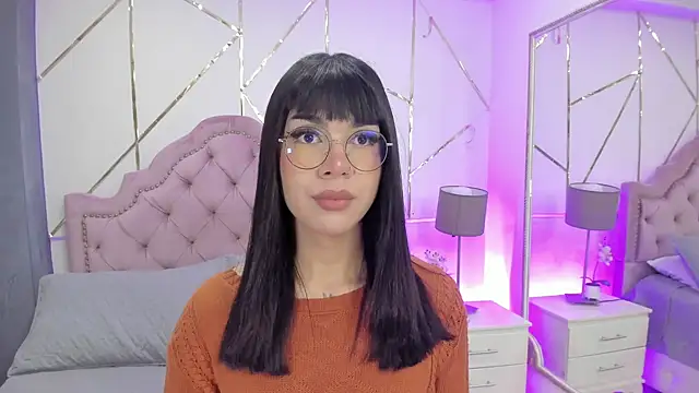 Snapshot of RoseCassie chatting on 02/03/25, 01:08 RoseCassie online show from 02/03/25, 01:08