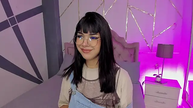 Snapshot of RoseCassie chatting on 02/04/25, 01:16 RoseCassie online show from 02/04/25, 01:16