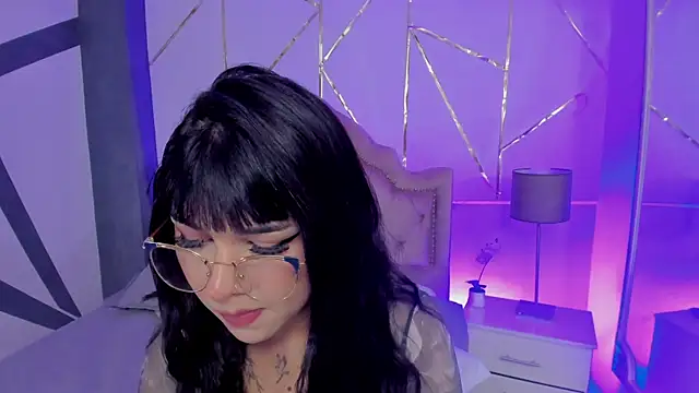 Snapshot of RoseCassie chatting on 02/05/25, 04:14 RoseCassie online show from 02/05/25, 04:14