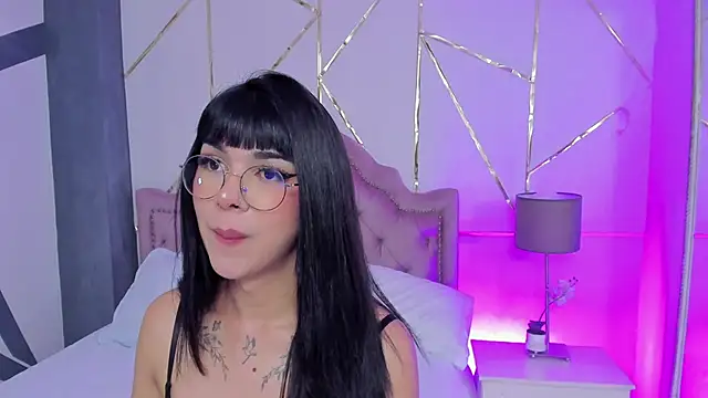 Snapshot of RoseCassie chatting on 02/07/25, 04:46 RoseCassie online show from 02/07/25, 04:46