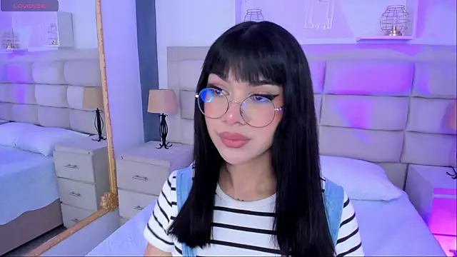 Snapshot of RoseCassie chatting on 03/07/25, 01:18 RoseCassie online show from 03/07/25, 01:18