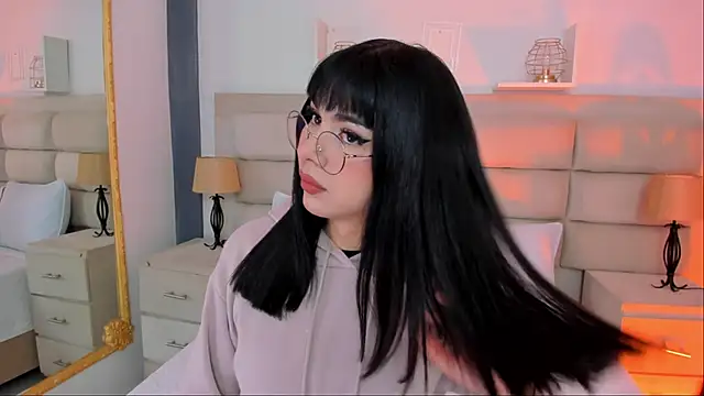 Snapshot of RoseCassie chatting on 03/08/25, 01:03 RoseCassie online show from 03/08/25, 01:03