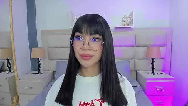 Snapshot of RoseCassie chatting on 03/13/25, 03:50 RoseCassie online show from 03/13/25, 03:50