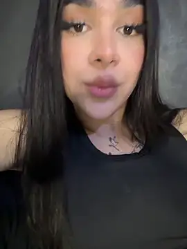 Snapshot of RoseCassie chatting on 09/19/25, 02:51 RoseCassie online show from 09/19/25, 02:51