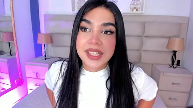 Snapshot of RoseCassie chatting on 09/24/25, 12:41 RoseCassie online show from 09/24/25, 12:41