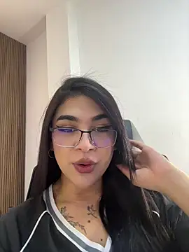 RoseCassie online show from 02/20/26, 02:17