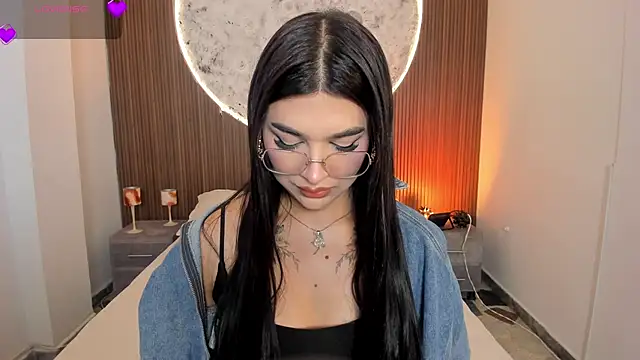 RoseCassie online show from 03/11/26, 01:39