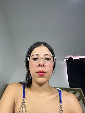 Snapshot of evaFiore chatting on 06/18/26, 07:40 evaFiore online show from 06/18/26, 07:40