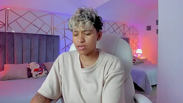 Snapshot of Dominick_jones chatting on 01/09/25, 08:33 Dominick jones online show from 01/09/25, 08:33