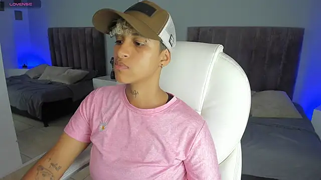 Snapshot of Dominick_jones chatting on 01/22/25, 10:26 Dominick jones online show from 01/22/25, 10:26