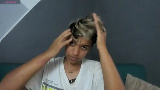 Snapshot of Dominick_jones chatting on 03/03/25, 06:44 Dominick jones online show from 03/03/25, 06:44