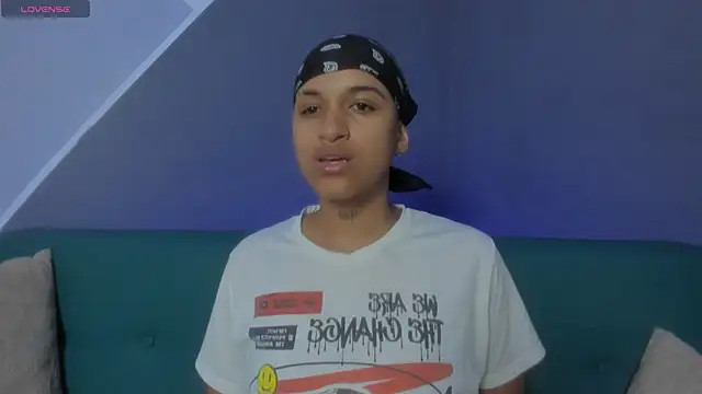 Snapshot of Dominick_jones chatting on 03/15/25, 04:32 Dominick jones online show from 03/15/25, 04:32