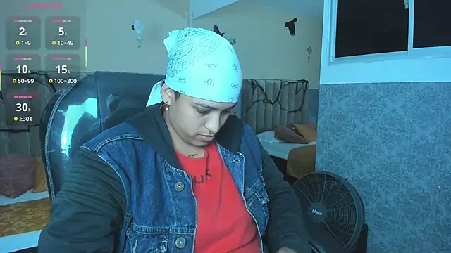 Snapshot of Dominick_jones chatting on 10/30/25, 06:26 Dominick jones online show from 10/30/25, 06:26