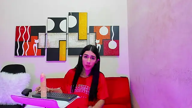 Mariana 16  online show from 02/14/25, 02:18