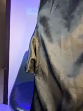 honeyboobies7249 online show from 04/17/26, 07:50