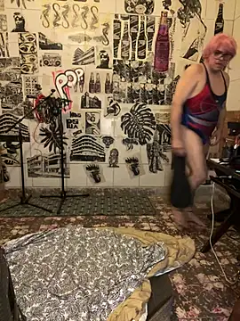 Snapshot of NikkelSofia chatting on 02/13/25, 06:16 NikkelSofia online show from 02/13/25, 06:16