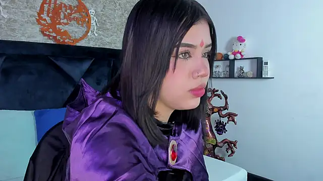 Lily Woodz online show from 10/31/25, 07:04