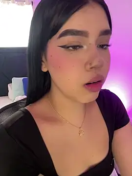 Lily Woodz online show from 04/17/26, 07:39