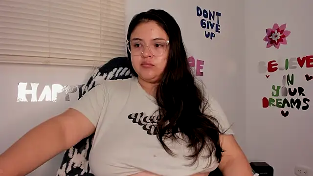 lizzie c online show from 11/26/25, 07:20