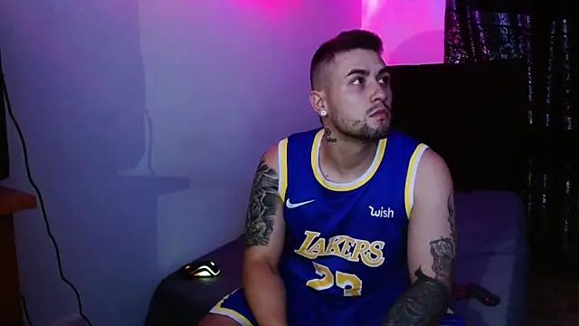 miia-liiam online show from 12/05/25, 06:00