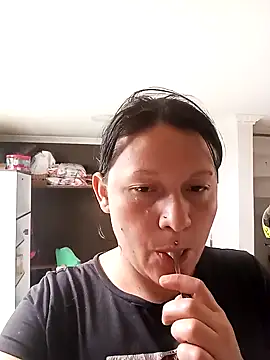 kattia bk online show from 12/28/24, 08:47