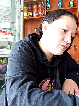 kattia bk online show from 09/27/25, 03:50