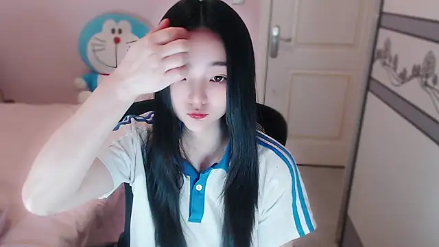 xiao-xiao-D online show from 11/25/25, 04:56