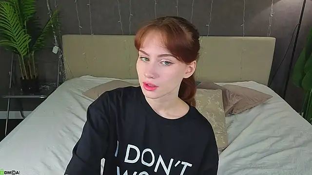 Mollly Rouge online show from 04/28/26, 12:20