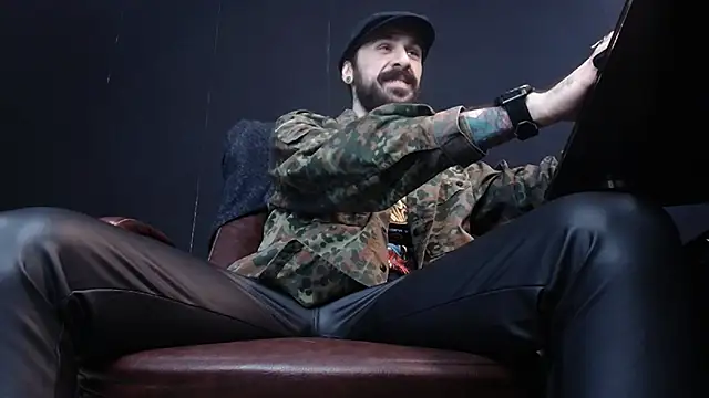 AxelColton online show from 02/19/25, 06:22