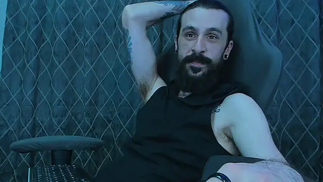 AxelColton online show from 03/23/25, 06:16