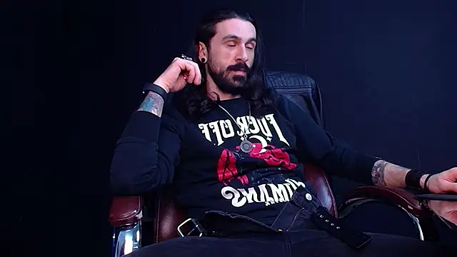 AxelColton online show from 11/07/25, 11:21